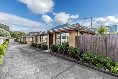 3/3 Aspen Street, Avondale, Auckland