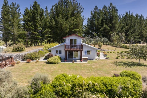 1059 Hillside Manapouri Road, Te Anau