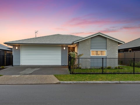 83 Tabraham Crescent, Pyes Pa, Tauranga