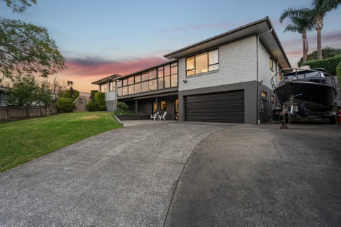 14 Hamish Place, Sunnyhills, Auckland