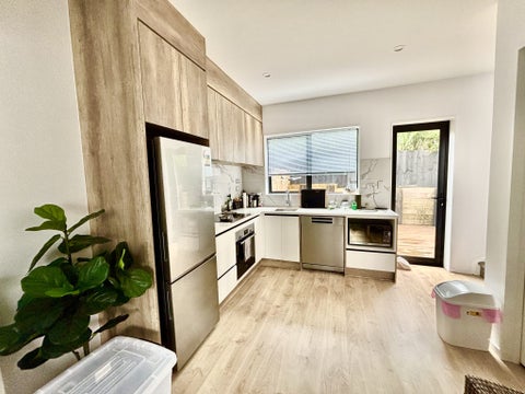 6/16 Buisson Glade, West Harbour, Auckland