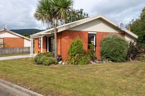 57 Hunter Place, Manapouri, Manapouri