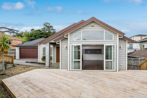 35 Mulroy Place, Pinehill, Auckland