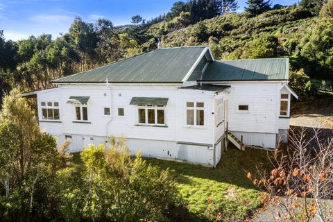 8 Mount Cecil Road, Moonshine Valley, Upper Hutt