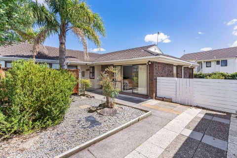 2/27 Aberfeldy Avenue, Highland Park, Auckland