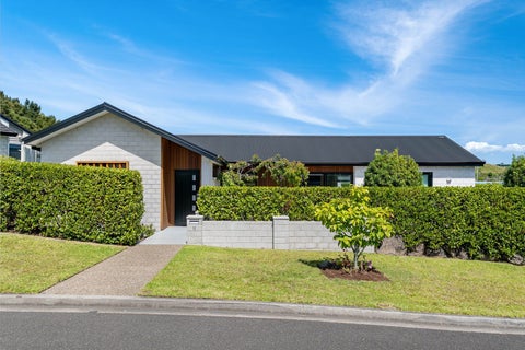 12 Ellesmere Close, Pyes Pa, Tauranga