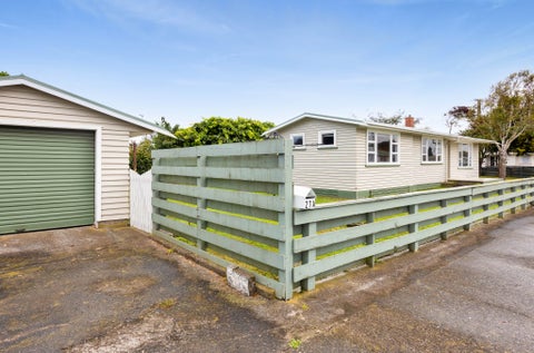27 Reid Avenue, Hawera