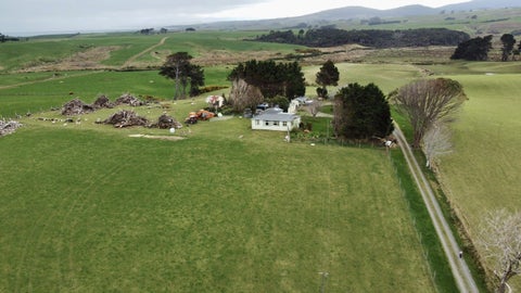 2112 Orepuki Riverton Highway, Riverton
