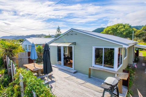 134 Tilley Road, Paekakariki
