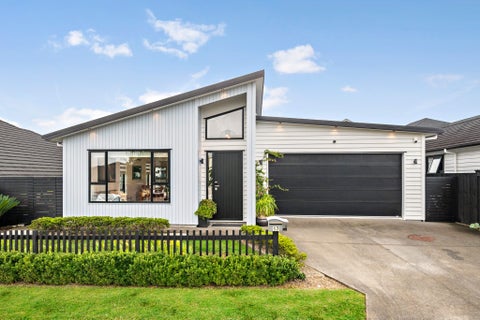 17 John Fair Drive, Wainui, Wainui