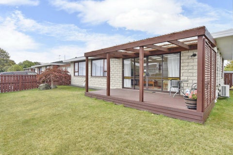 1/2 James Condon Place, Redwood, Christchurch