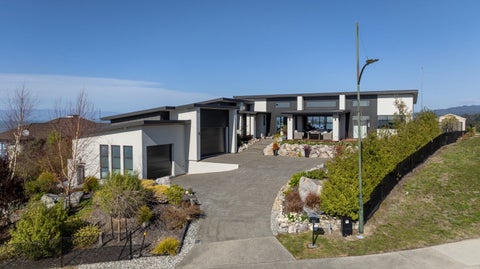 5 Portland Place, Kaiteriteri