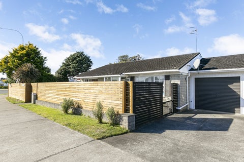 44 Raumati RD, Raumati Beach, Raumati Beach