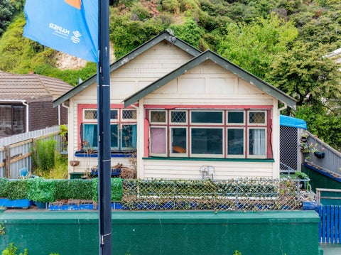 31 Marine Parade, Bluff Hill, Napier