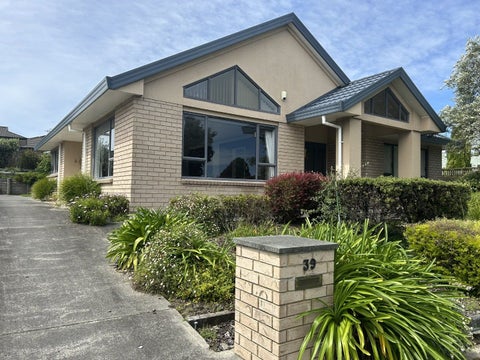 39 Guildford Drive, Paraparaumu