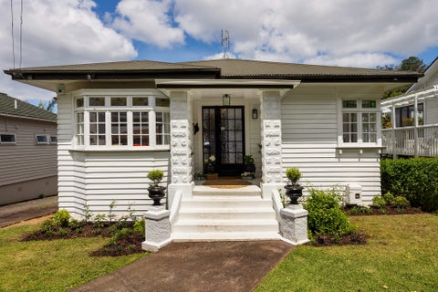 4 Summit Drive, Mount Albert, Auckland