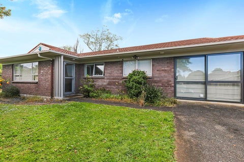 1/27 Brookfield Avenue, Onehunga, Auckland