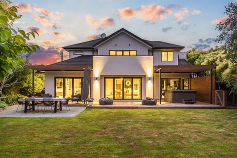 34 Navigation Drive, Whitby, Porirua