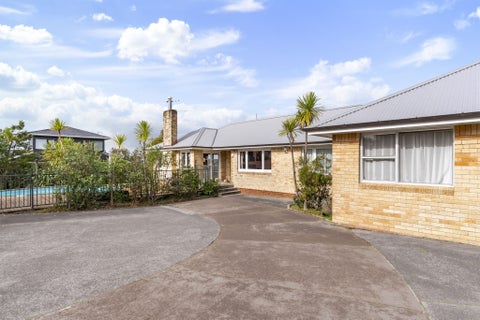 68 Raleigh Road, Northcote, Auckland