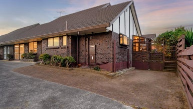 1/13 Cornelian Crescent, Half Moon Bay, Auckland