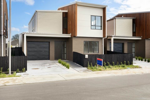 54 Te Aparangi Road, Papakura, Papakura