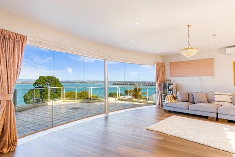 9 Brigantine Drive, Beach Haven, Auckland