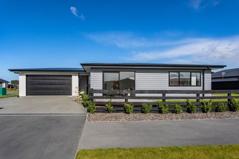 76 Benashet Drive, Lincoln, Lincoln