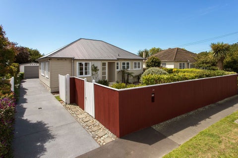 34 Pitcairn Crescent, Bryndwr, Christchurch