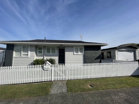 71 Waipounamu Drive, Kelson, Lower Hutt