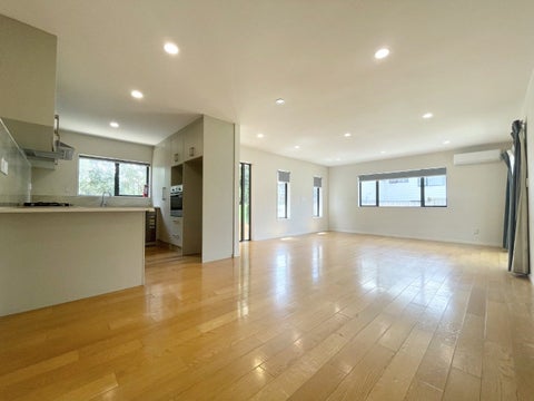 32A Kelman Road, Kelston, Auckland