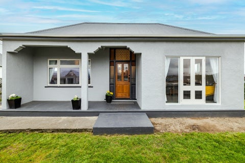 11 Young Street, Saint Kilda, Dunedin