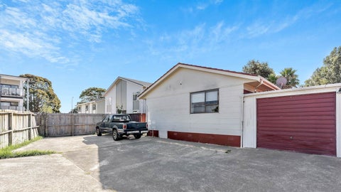 2/24 Funnell Place, Manurewa, Auckland