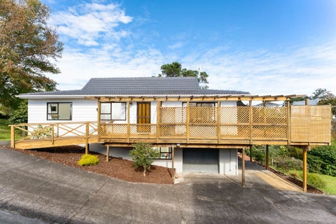 988 Beach Road, Torbay, Auckland