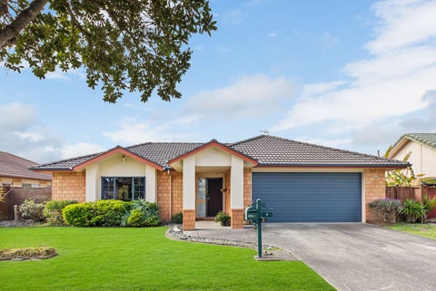 9 Croftview Road, Wattle Downs, Auckland