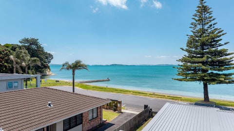 2/3 The Esplanade, Eastern Beach, Auckland