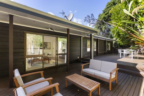 35C The Drive, Tawa, Wellington