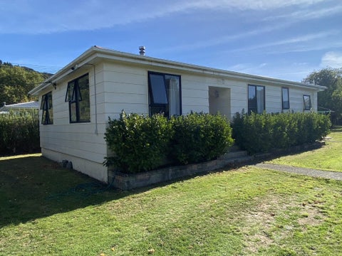 17 Bell Street, Featherston