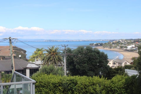 28B Beach Road, Mellons Bay, Auckland
