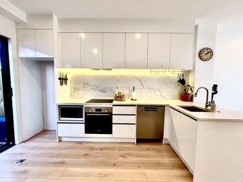 2/28 Smythe Road, Henderson, Auckland