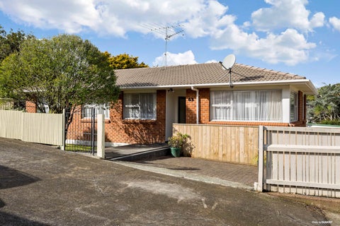 1/63 Bentley Avenue, Glenfield, Auckland