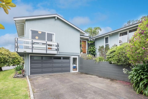 8 Kea Street, Waikanae