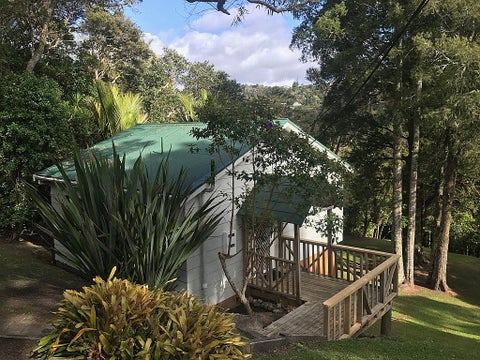 136 Victory Road, Laingholm, Auckland