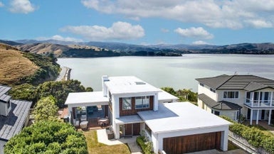 31 Pendennis Point, Camborne, Porirua