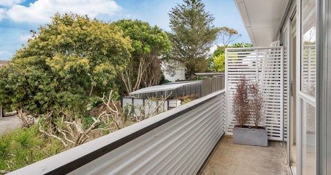 10/11 Kingsway Avenue, Sandringham, Auckland