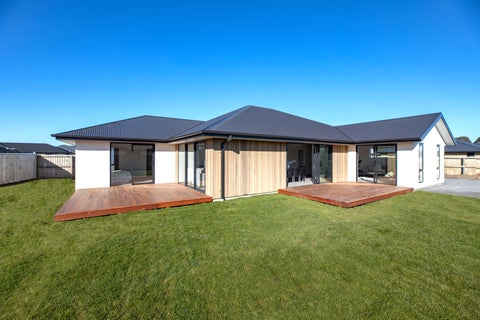 46 Petries Road, Woodend, Woodend