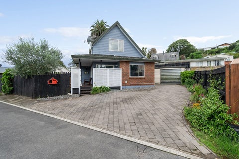2A Michael Way, Judea, Tauranga