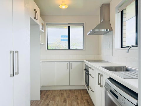 1/1 Iona Place, Sockburn, Christchurch