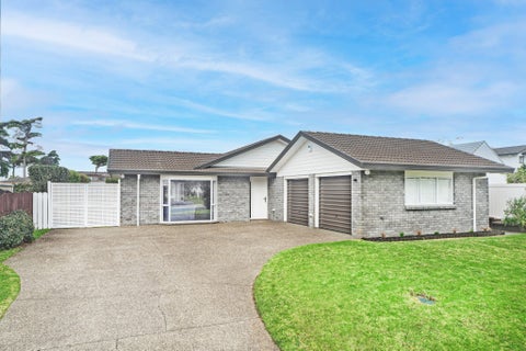 94 Carnoustie Drive, Wattle Downs, Auckland