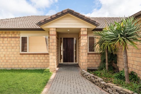 16 Monash Place, Flat Bush, Auckland