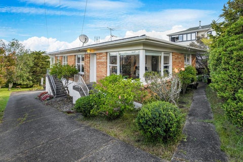 1/58 Arran Road, Browns Bay, Auckland